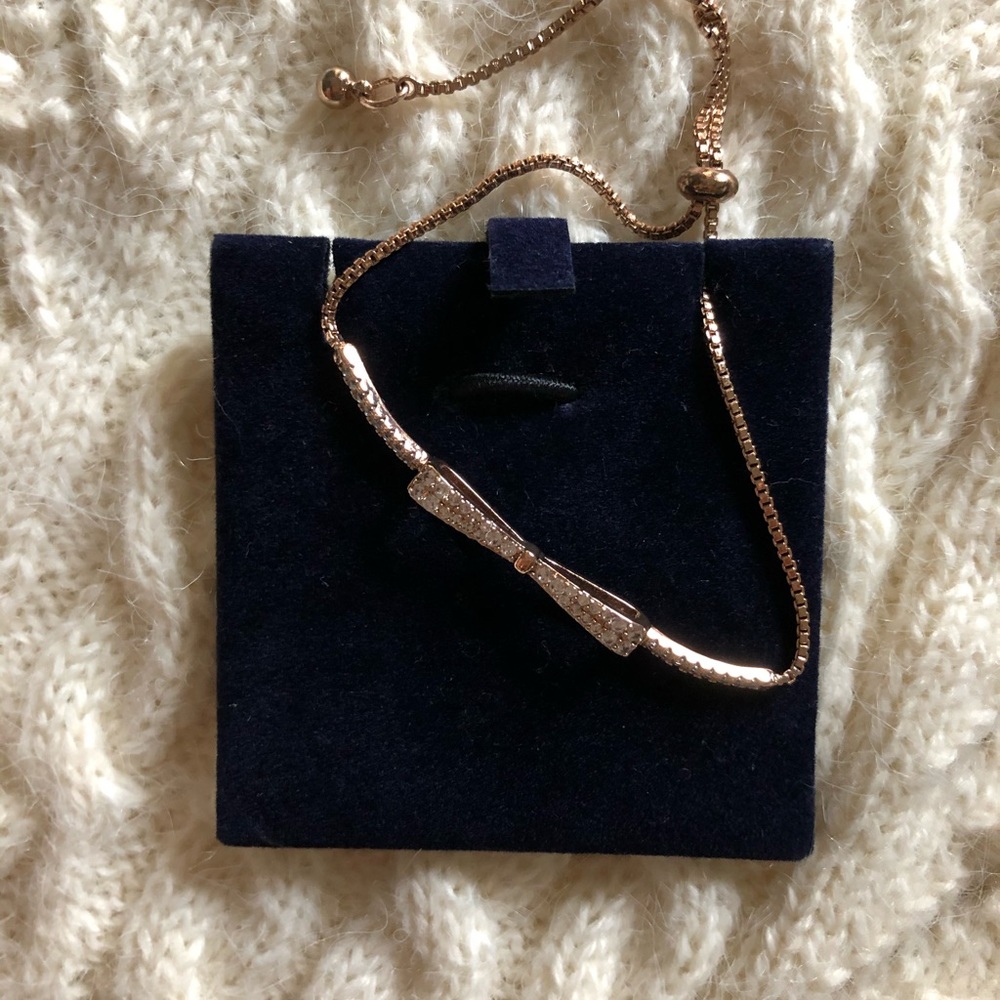 Express Bow CZ Ajustable Bracelet